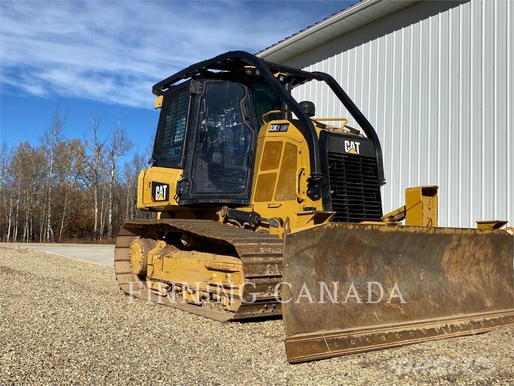 CAT D3K2 Buldožeri guseničari