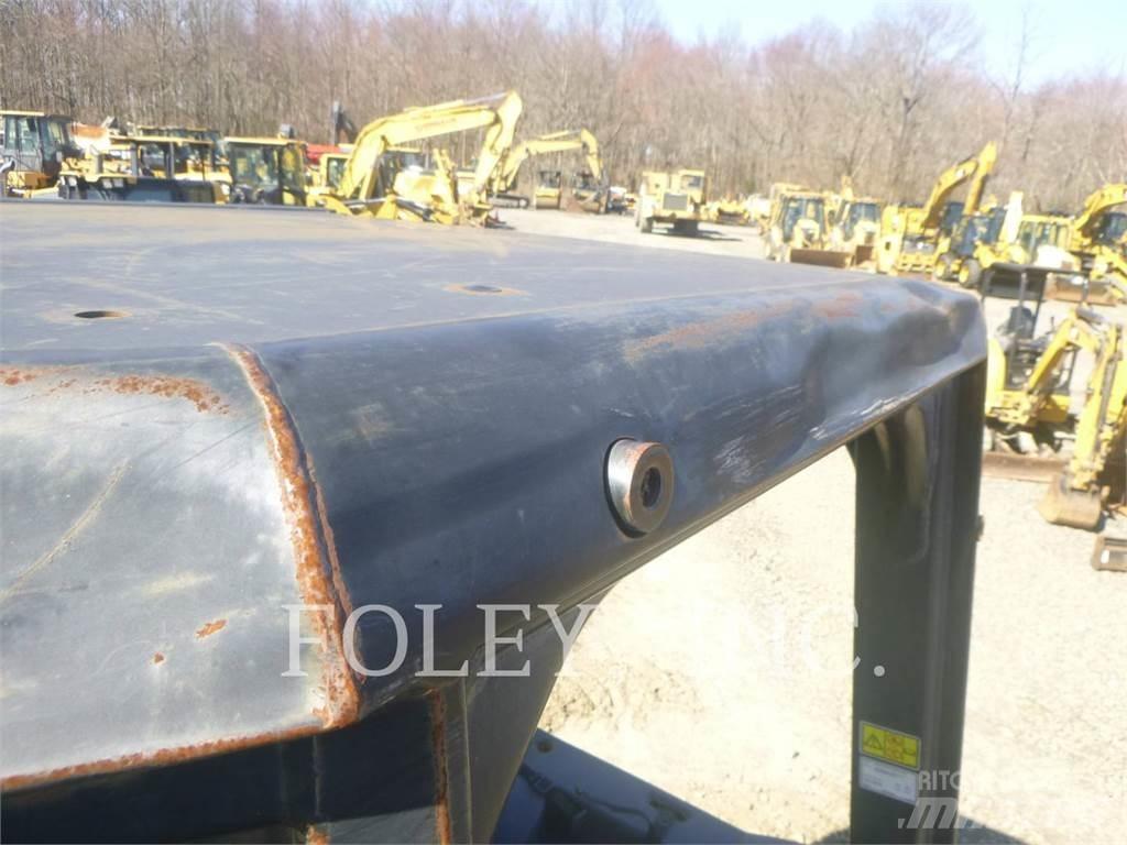 CAT D3K2XL Buldožeri guseničari