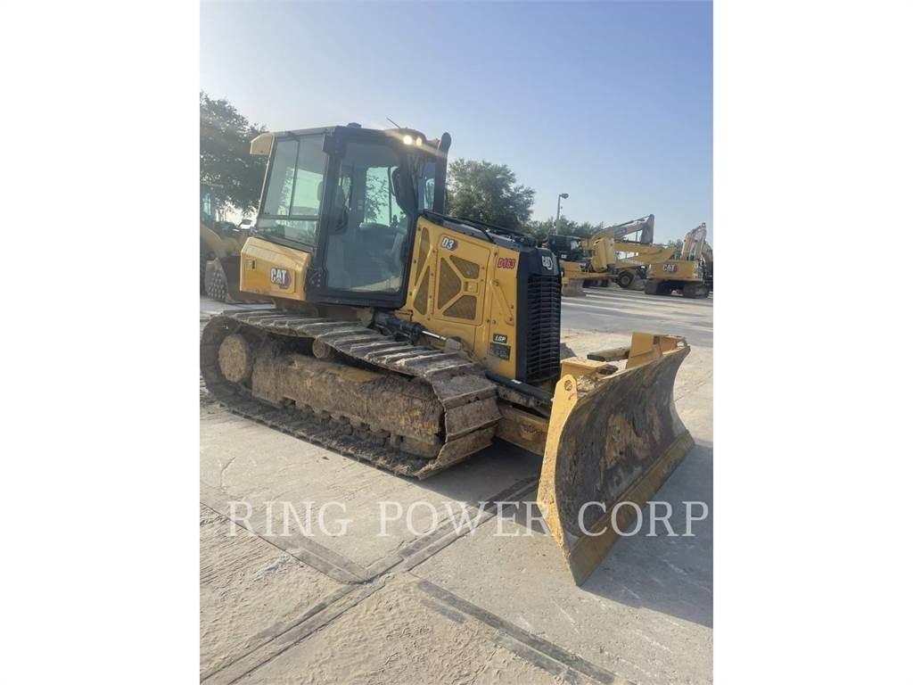 CAT D3LGP Buldožeri guseničari