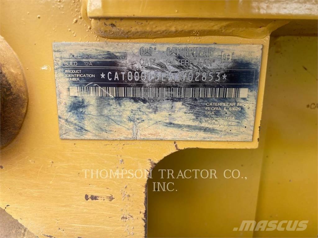 CAT D3LGP Buldožeri guseničari