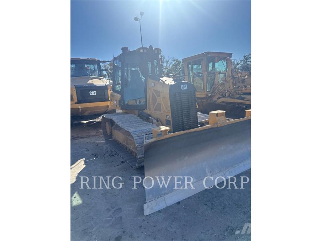 CAT D3LGPEW Buldožeri guseničari