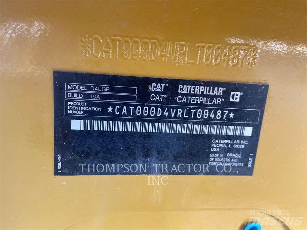 CAT D4 Buldožeri guseničari