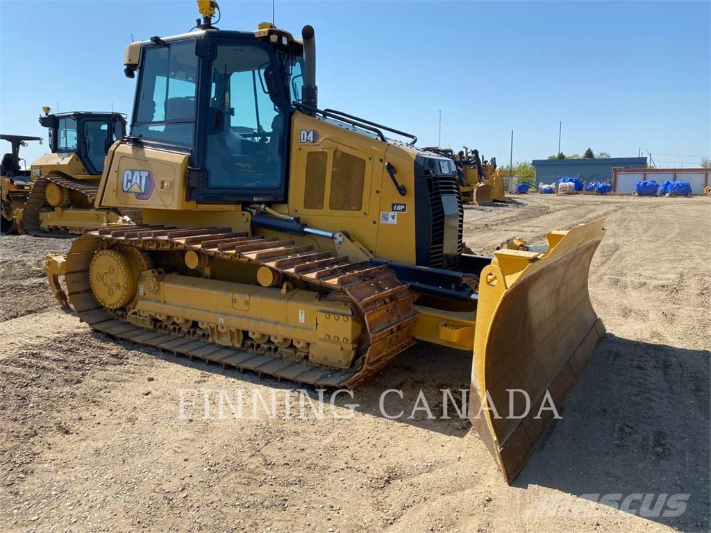 CAT D4-16 Buldožeri guseničari