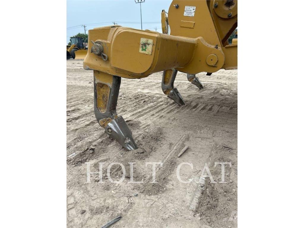 CAT D4 CAB3 Buldožeri guseničari