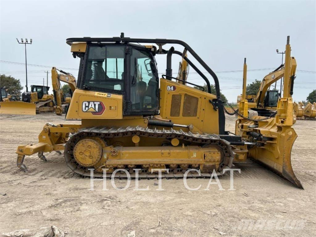 CAT D4 CAB3 Buldožeri guseničari