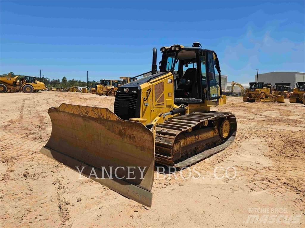 CAT D4 LGP Buldožeri guseničari