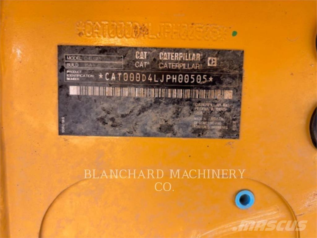 CAT D4 LGP Buldožeri guseničari