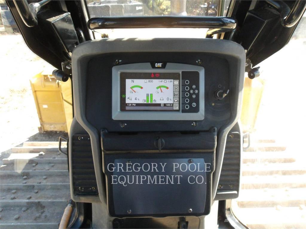 CAT D415VP Buldožeri guseničari