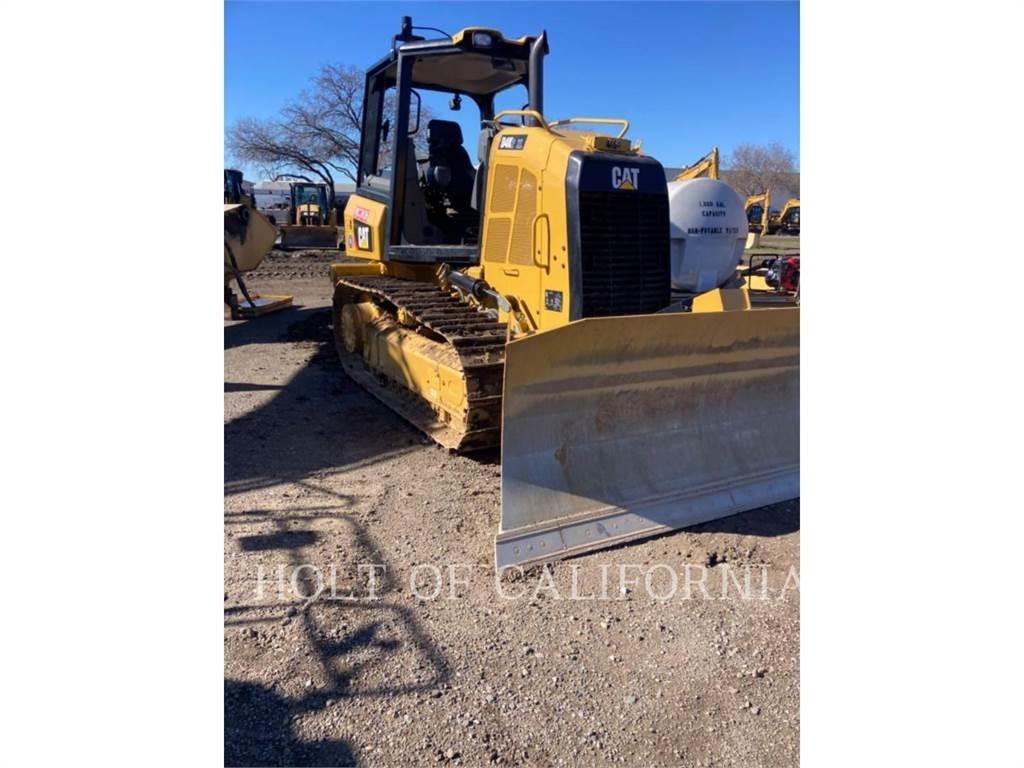 CAT D4K2 XL Buldožeri guseničari