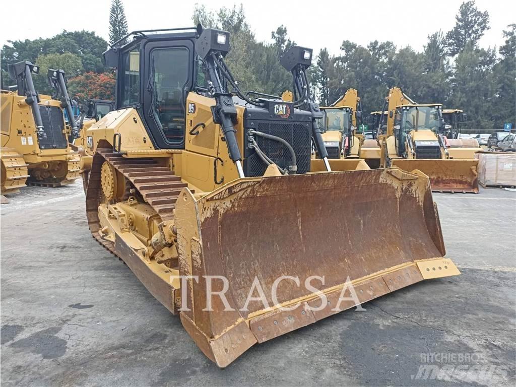 CAT D5 Buldožeri guseničari