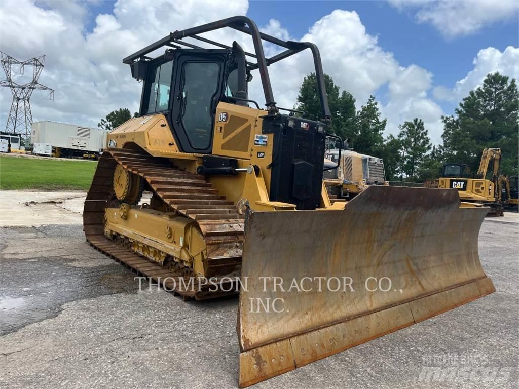 CAT D5 Buldožeri guseničari