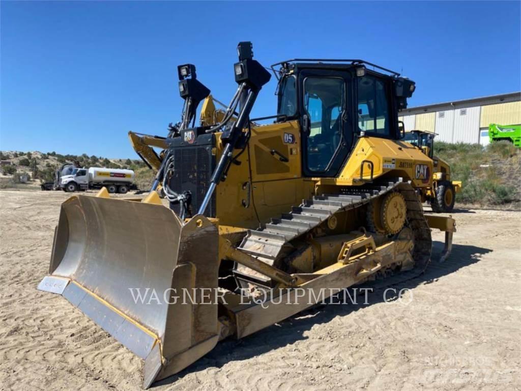 CAT D5 Buldožeri guseničari