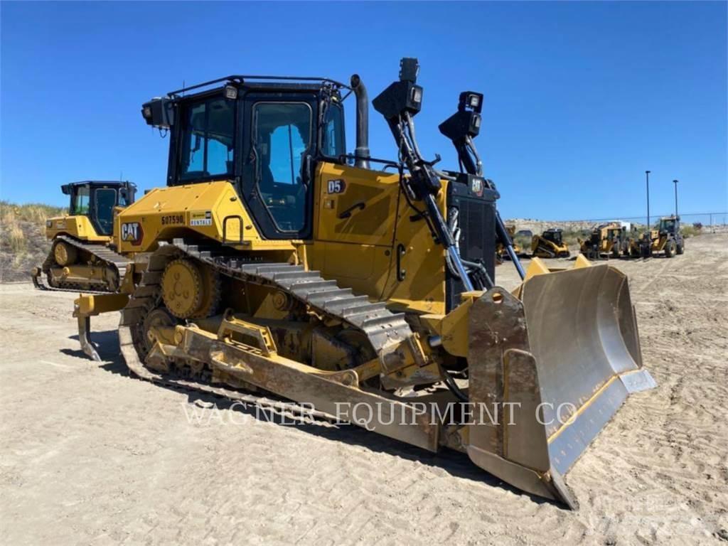 CAT D5 Buldožeri guseničari