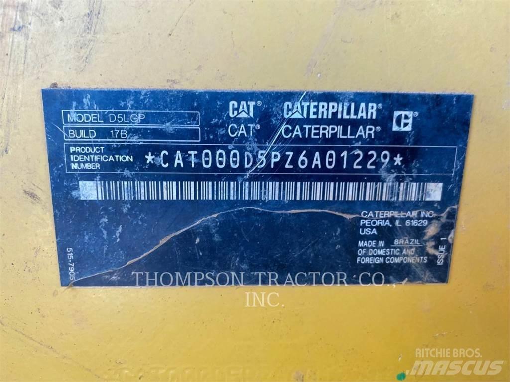 CAT D5 Buldožeri guseničari