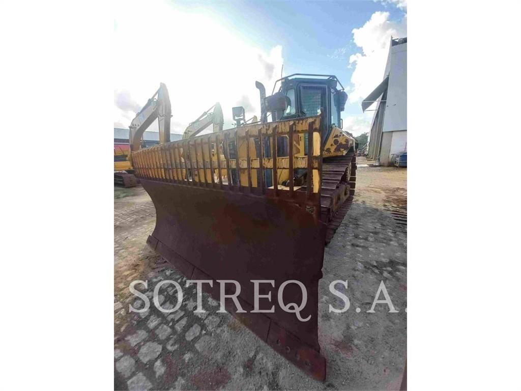 CAT D5 Buldožeri guseničari
