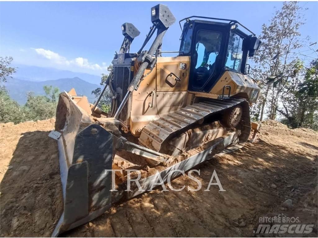 CAT D5 Buldožeri guseničari