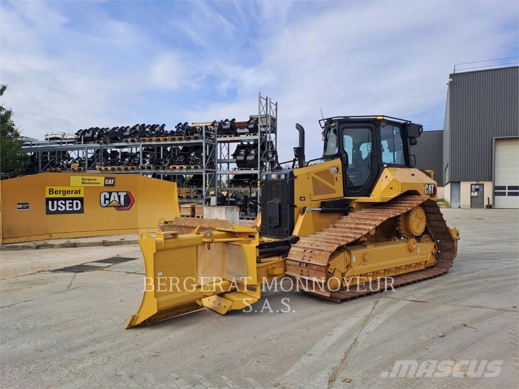 CAT D5 Buldožeri guseničari