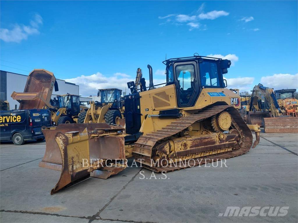 CAT D5 Buldožeri guseničari