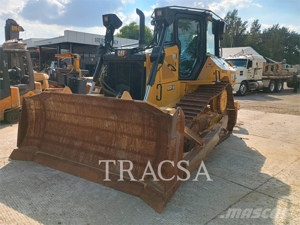 CAT D5 Putnički autobusi