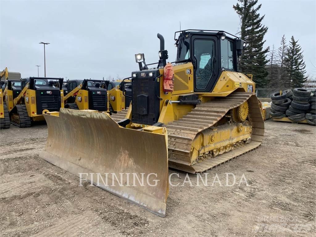 CAT D5-17 Buldožeri guseničari