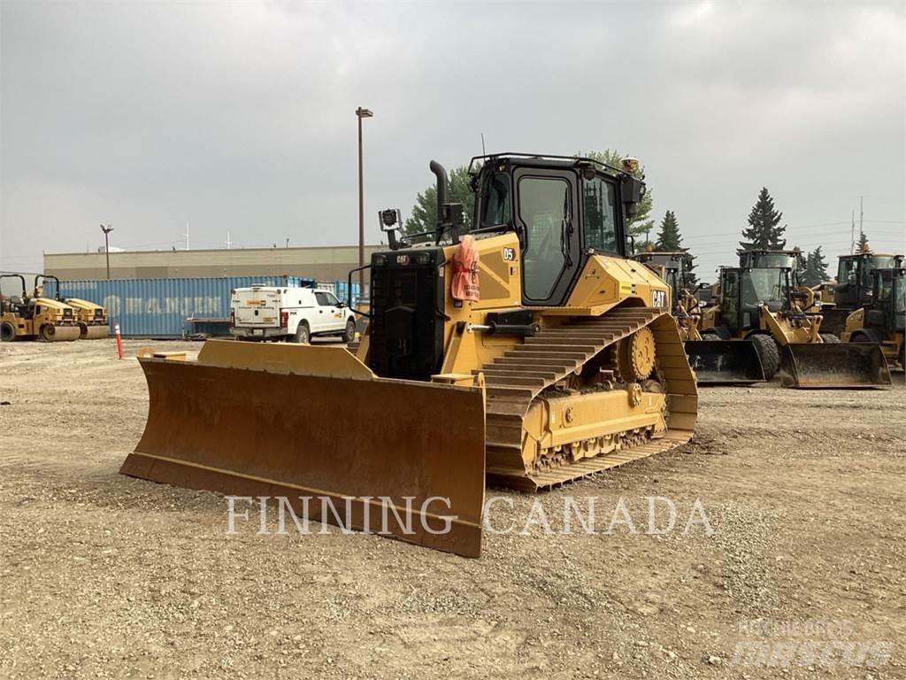 CAT D5-17 Buldožeri guseničari