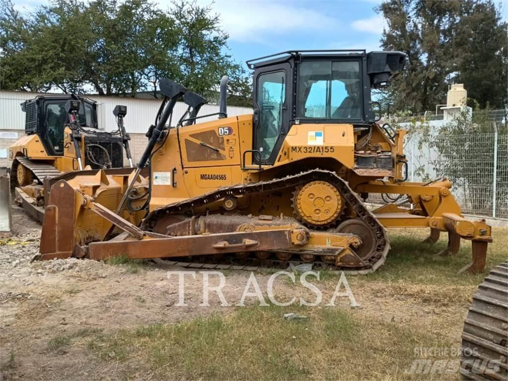 CAT D5-17 Buldožeri guseničari
