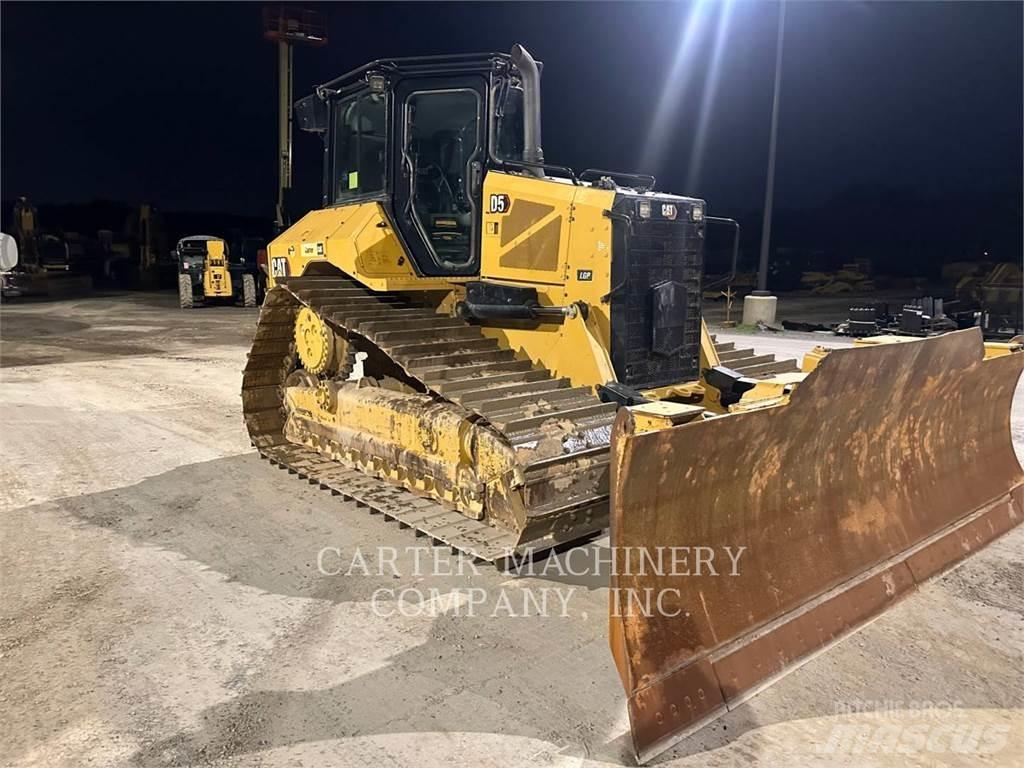CAT D5-17VP Buldožeri guseničari