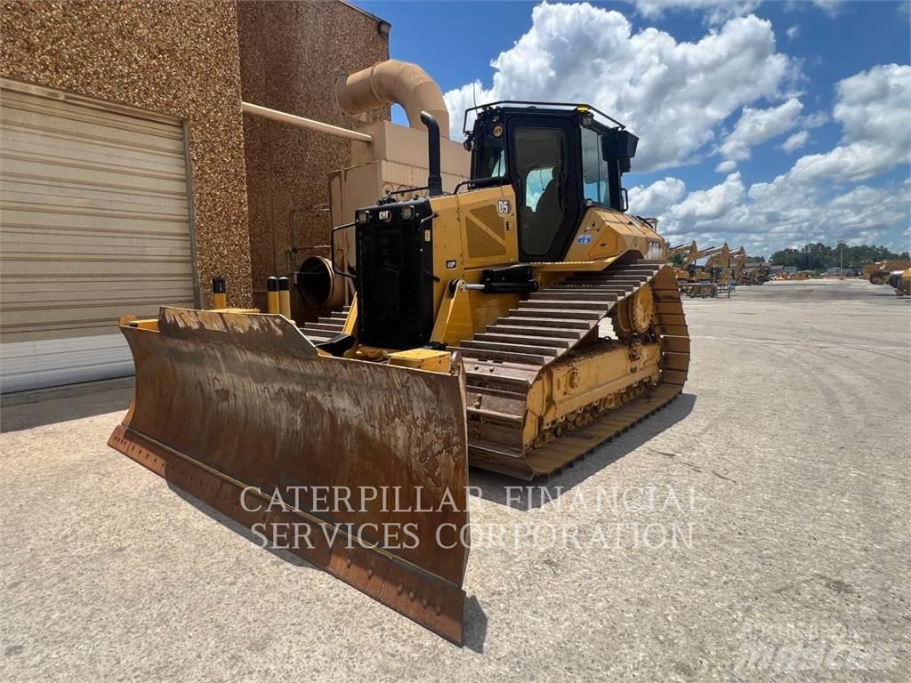 CAT D5-17VP Buldožeri guseničari