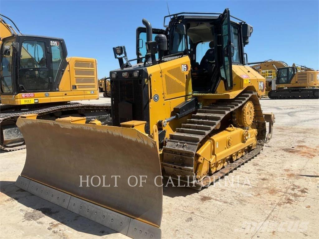 CAT D5-17VP Buldožeri guseničari