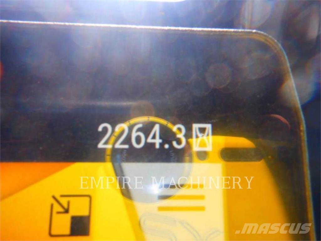 CAT D5-17VPWHA Buldožeri guseničari