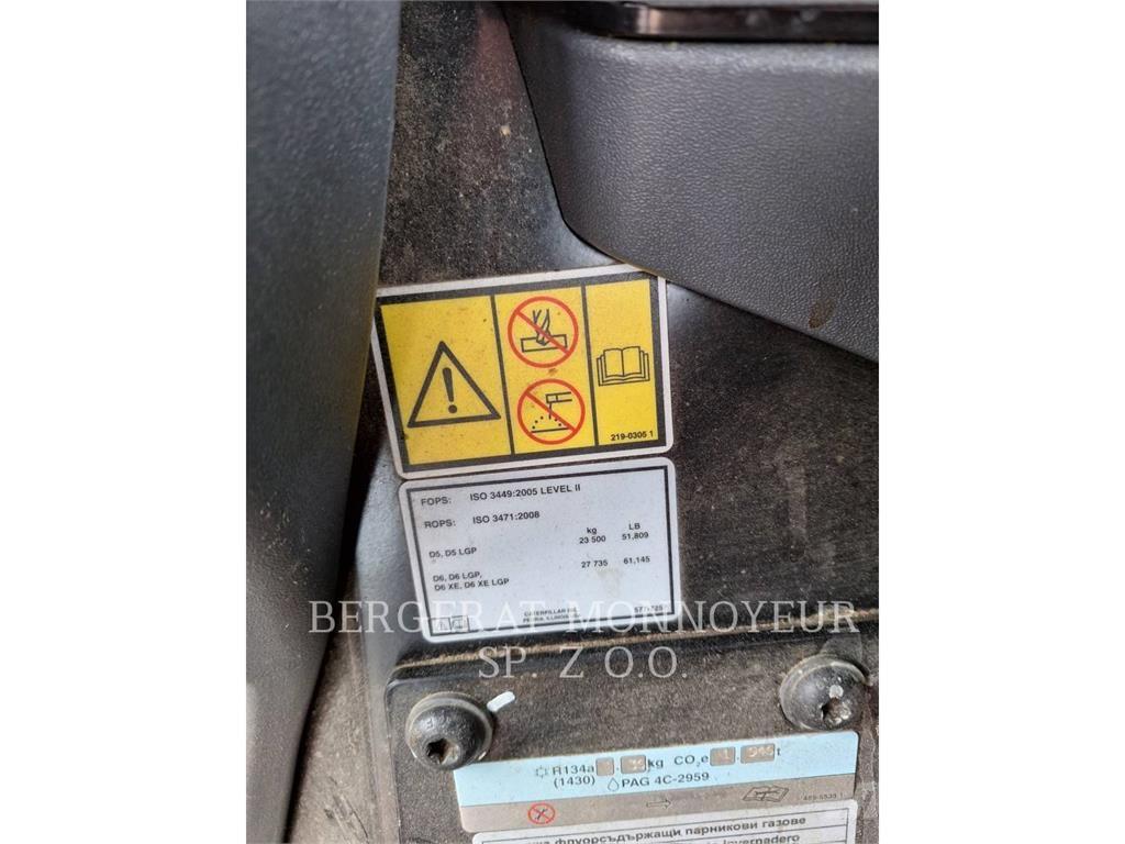 CAT D5 LGP Buldožeri guseničari