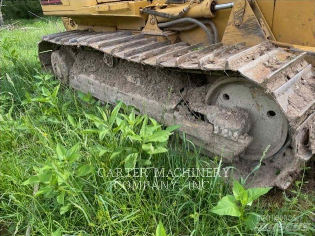 CAT D5GXL Buldožeri guseničari