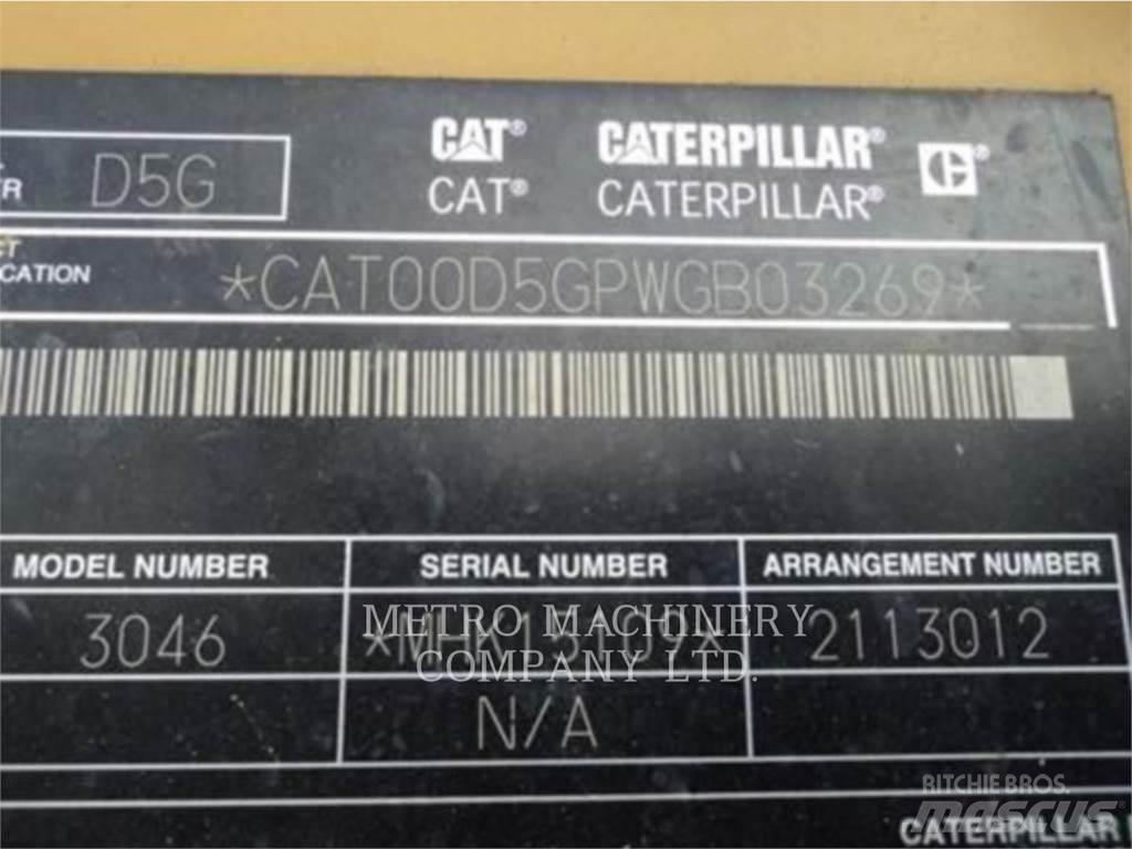 CAT D5GXL Buldožeri guseničari