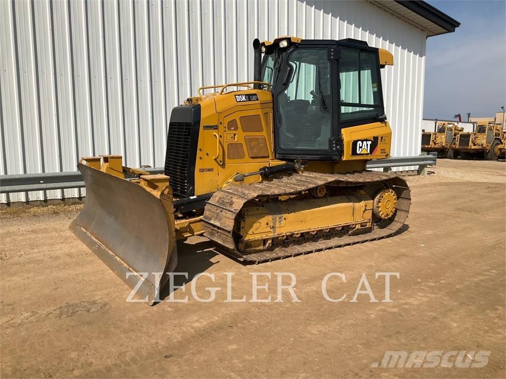 CAT D5K2 Buldožeri guseničari