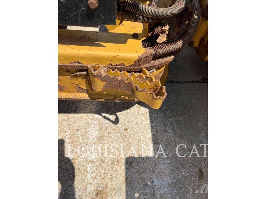 CAT D5K2 LGP Buldožeri guseničari