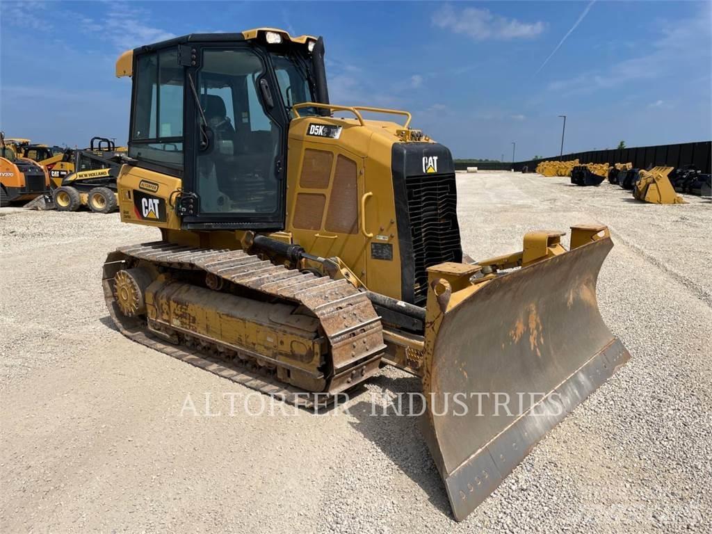 CAT D5K2 XL Buldožeri guseničari