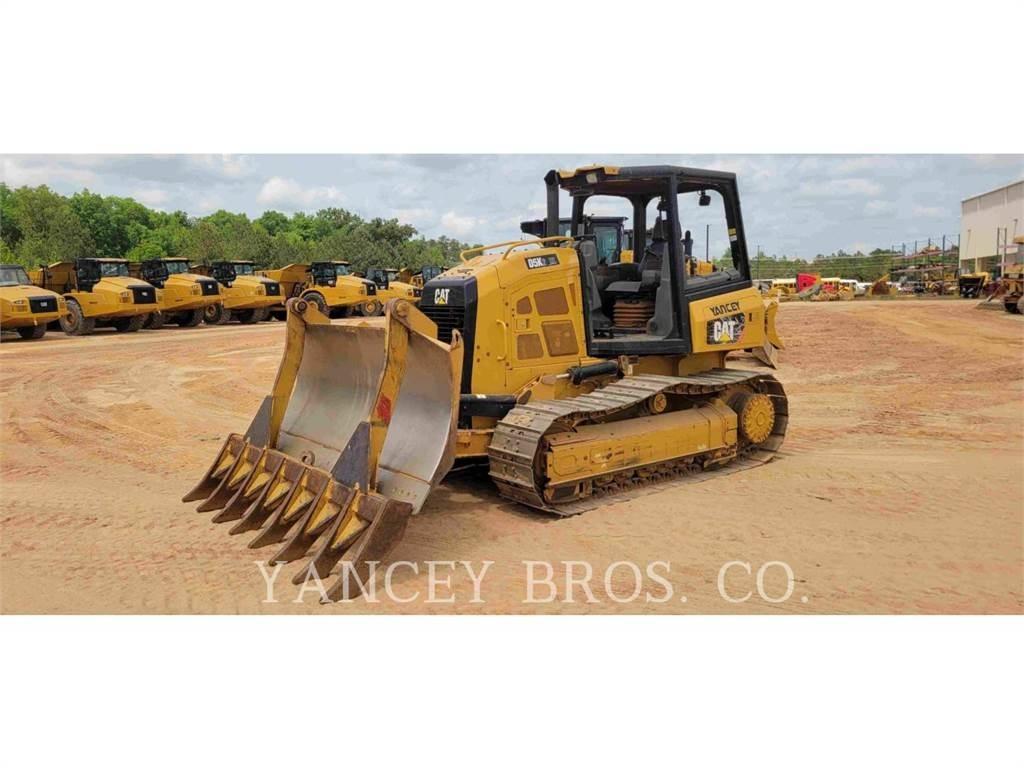 CAT D5K2 XL Buldožeri guseničari