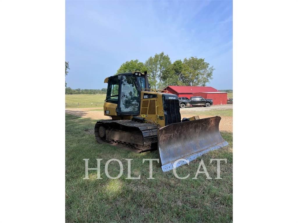 CAT D5K2LGP Buldožeri guseničari