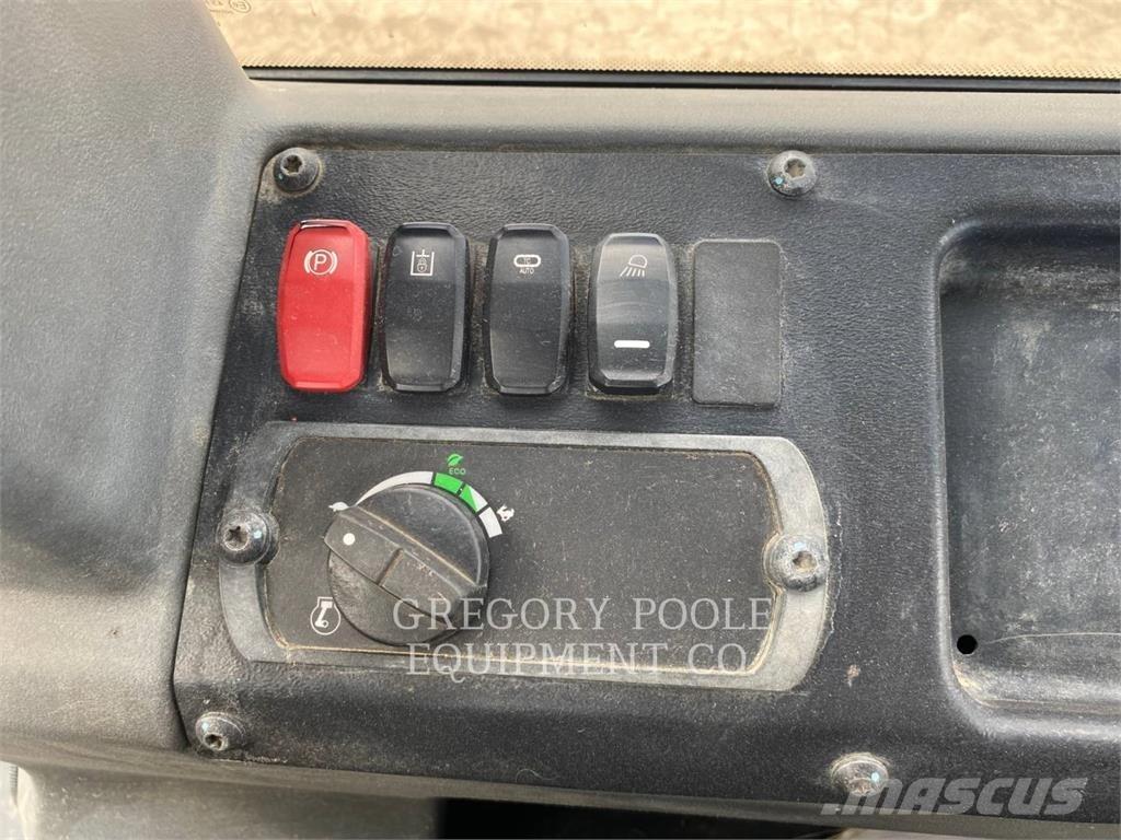 CAT D5K2LGP Buldožeri guseničari