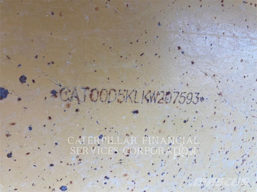 CAT D5K2XL Buldožeri guseničari