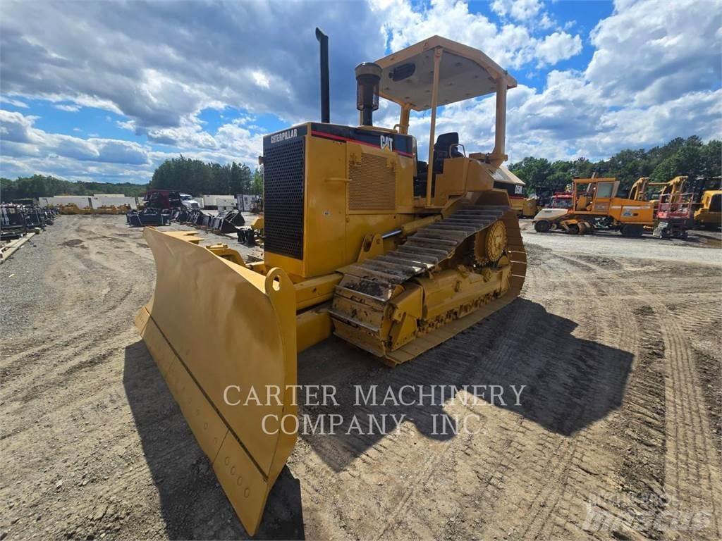 CAT D5MXL Buldožeri guseničari
