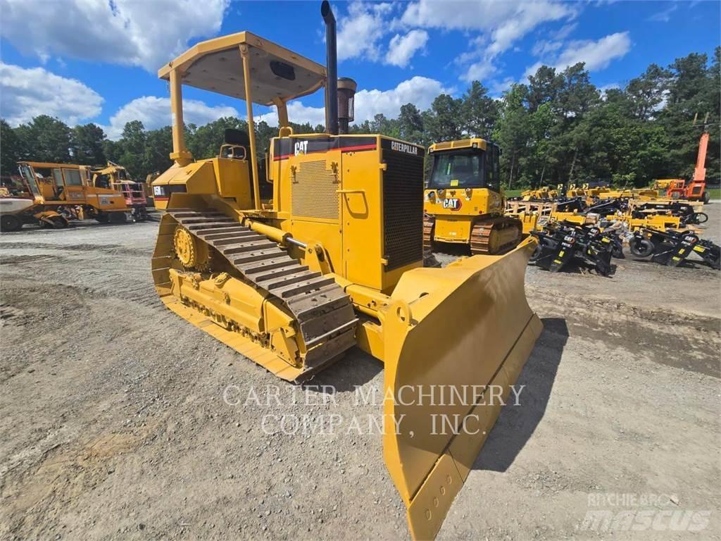 CAT D5MXL Buldožeri guseničari
