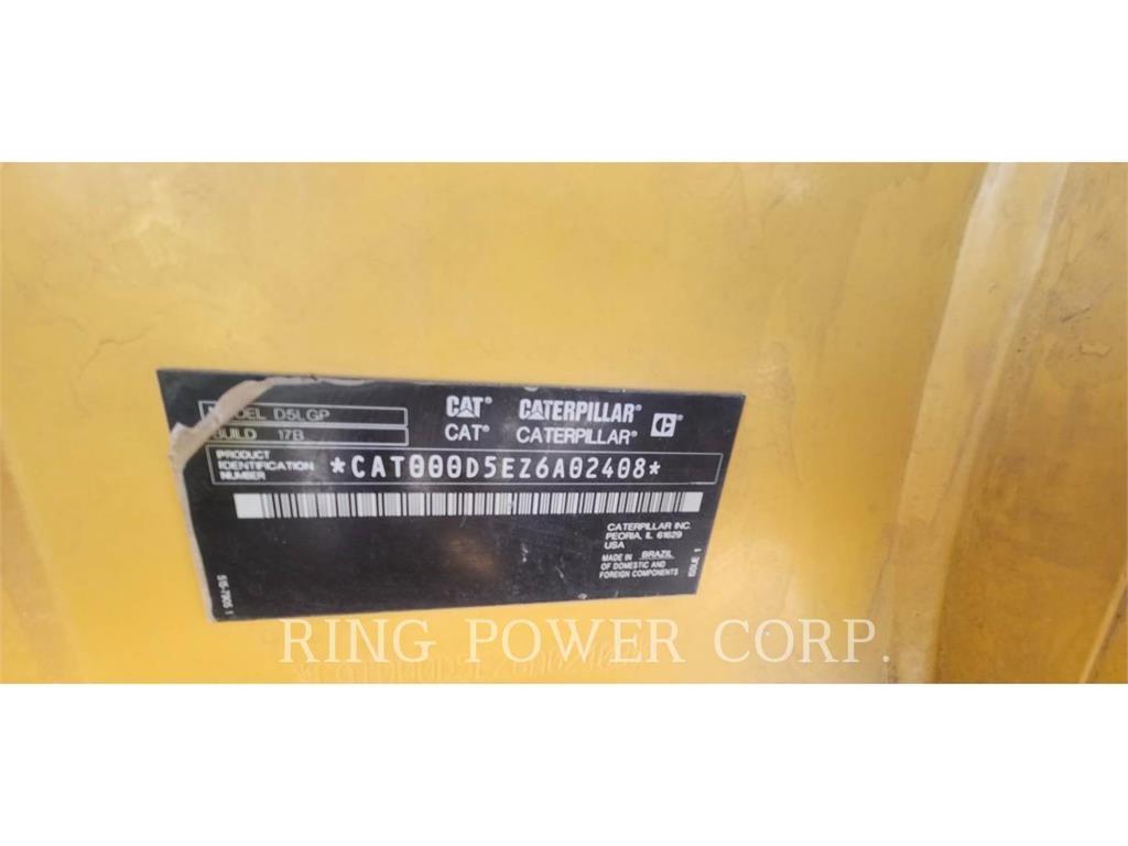 CAT D5VPEW Buldožeri guseničari