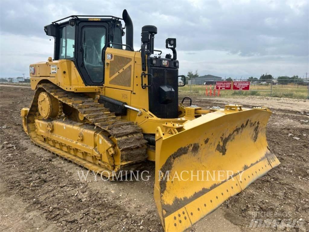 CAT D6 Buldožeri guseničari