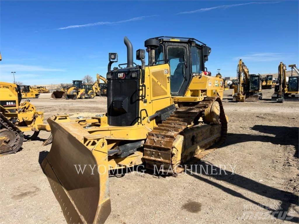 CAT D6 Buldožeri guseničari