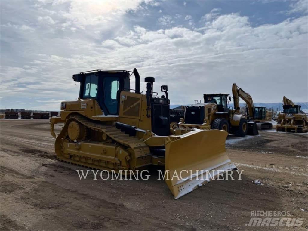 CAT D6 Buldožeri guseničari