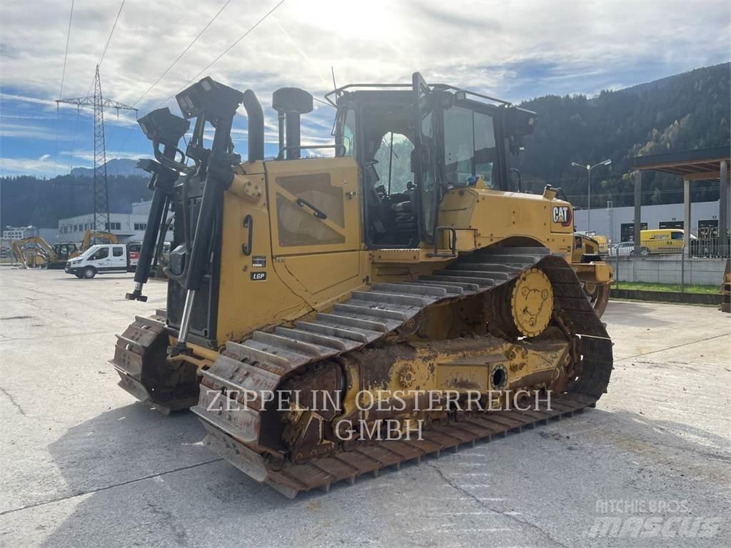 CAT D6-20XE Buldožeri guseničari