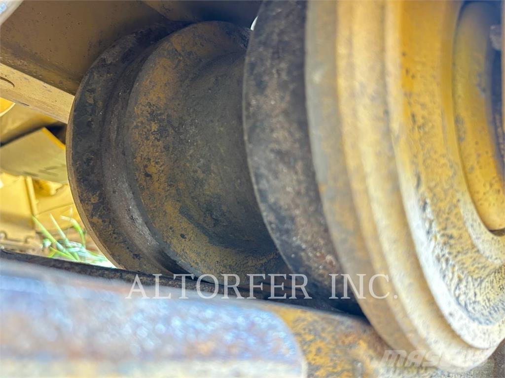 CAT D6-20XE SU Buldožeri guseničari