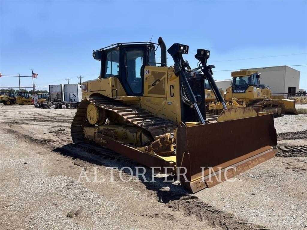 CAT D6 LGP 3D Buldožeri guseničari