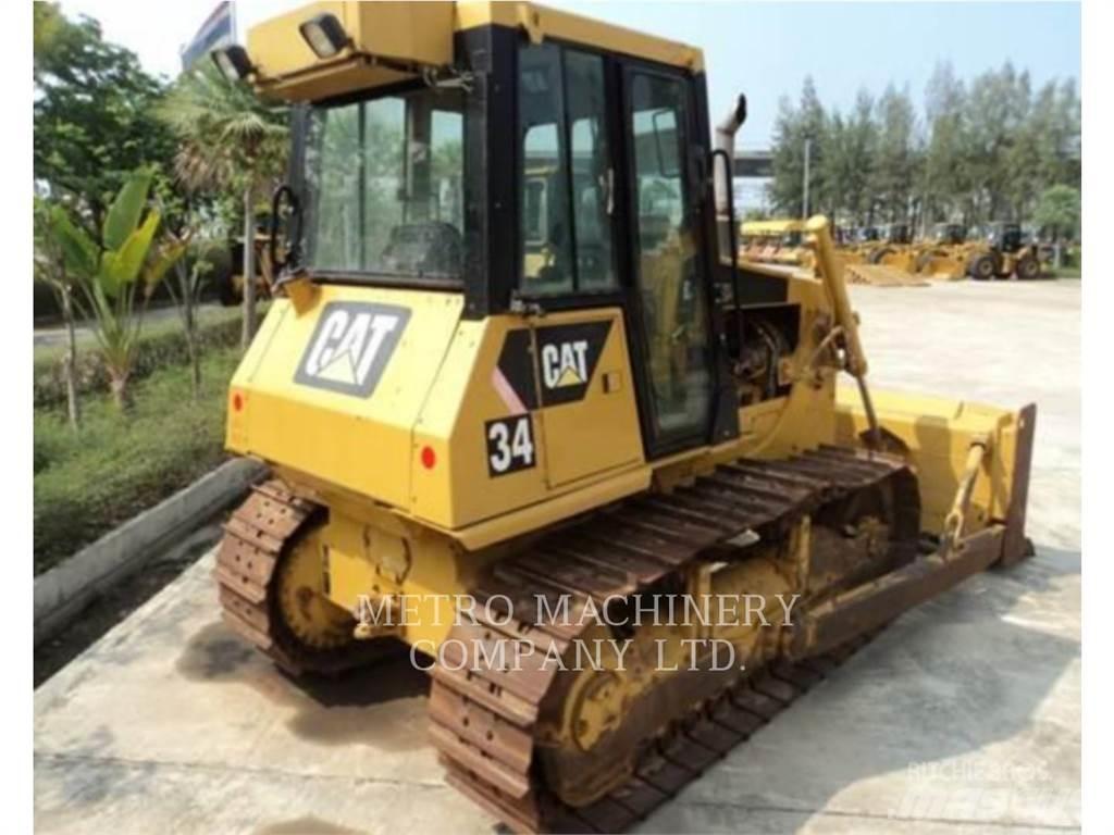 CAT D6G Buldožeri guseničari